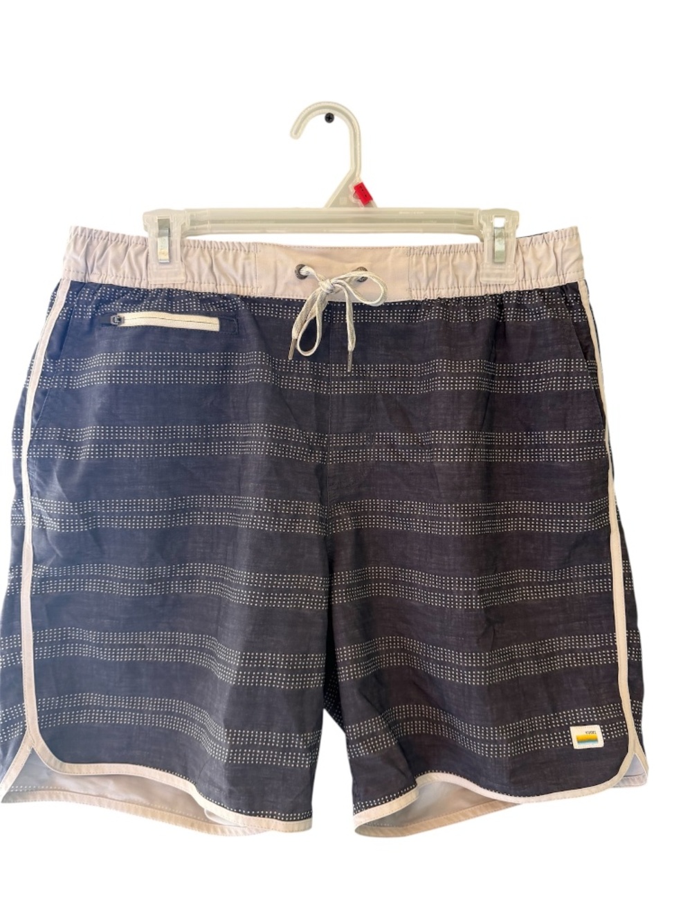 VUORI Men’s Bank Shorts Size Large Grey Dash Print